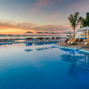 https://playacar-palace.tulum-hotels.net